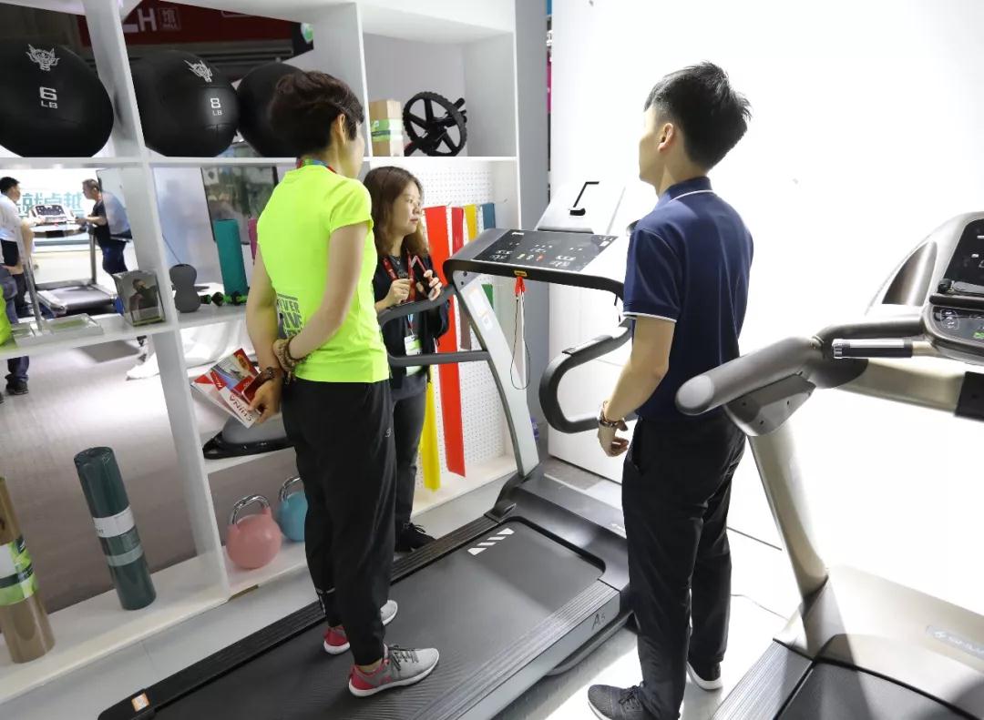 健身器材-od.com体育阿里语音智能A5跑步机